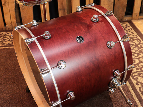 DW Performance Tobacco Stain Drum Set - 18x22,8x10,9x12,14x16,6.5x14