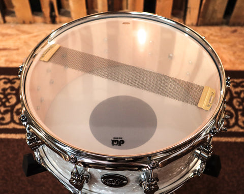 DW Performance White Marine Pearl Snare Drum - 5.5x14