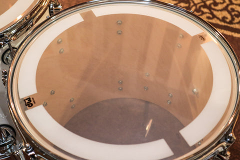 DW Performance White Ice Lacquer Drum Set - 18x22,8x10,9x12,12x14,14x16