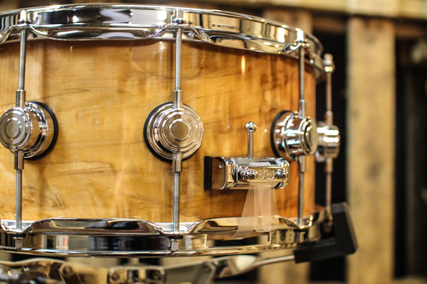 DW Collector's Maple Natural Lacquer Over Olive Ash Burl 6.5x14 - SO# 1101153